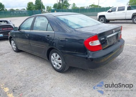 2002 Toyota Camry Le/Se/Xle z USA, uszkodzony, nr VIN JTDBE32K420055676